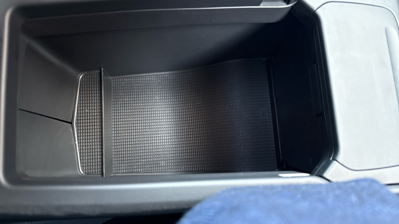 Volvo XC40 2.0 B3P Ultra Dark 5dr Auto Petrol Estate